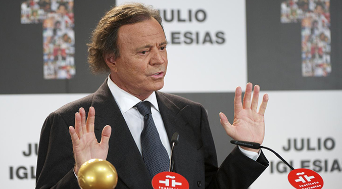 España; Julio Iglesias demanda a Vice presidente Yolanda Díaz por vulnerar su inocencia