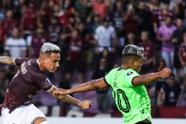 Carabobo FC impone su ley en casa y toma ventaja ante Huachipato en la Copa Libertadores