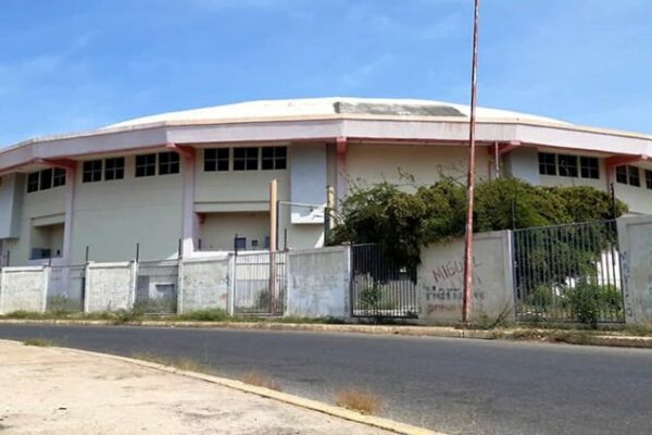 Delfines de la Col debuta este domingo en el Domo Bolivariano