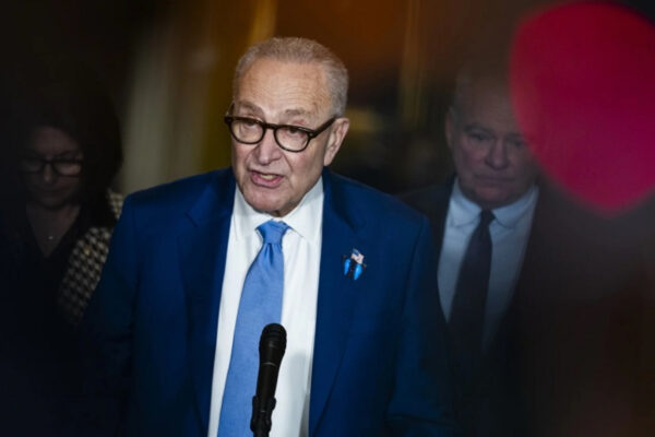 Demócratas bloquearán el arancel global del quince por ciento de Trump