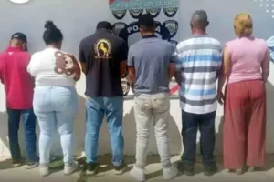 Seis familiares detenidos tras violenta riña en festejo de baby shower