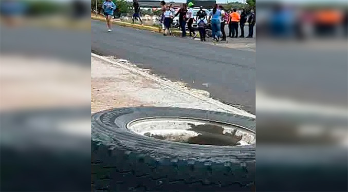 Un sexagenario fallece tras ser impactado por neumático de gandola