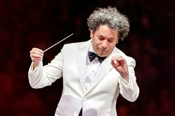 Gustavo Dudamel y la Filarmónica de Nueva York encabezan la ambiciosa nueva temporada de BCN Clàssics