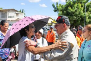 Alcalde Di Martino: “felicito a las mujeres amorosas y trabajadoras incansables”