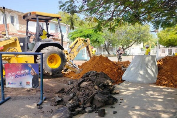Alcaldía de Maracaibo ha sustituido más de mil 300 metros lineales de colectores en San Jacinto