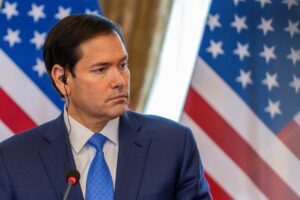 Marco Rubio anuncia que Venezuela comercializa petróleo a precios internacionales en beneficio de la población