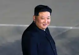 Corea del Norte exhibe artillería pesada con proyectiles de máximo calibre