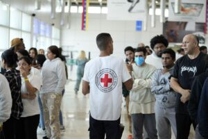 Retornan al país doscientos setenta venezolanos deportados desde Estados Unidos