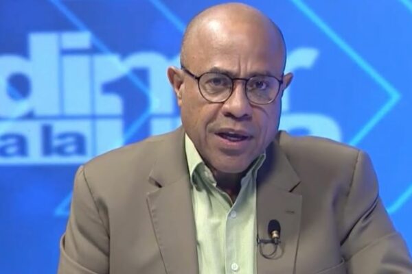 Retorno de Dinorah Figuera fractura bloque opositor, afirma Vladimir Villegas