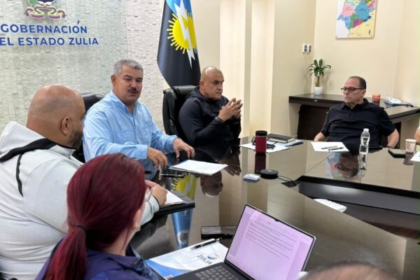 Gobernación del Zulia y Ministerio de Pesca diseñan agenda para fortalecer la producción y exportación de camarón
