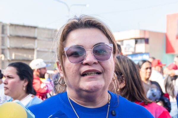 Concejo Municipal de Maracaibo acompaña entrega de nueva pasarela peatonal en el Casco Central
