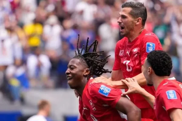 Suiza golea a Bosni-Herzegovina  y encamina su clasificación en el Mundial