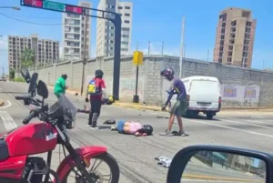 ​Aparatoso accidente en Bella Vista deja dos heridos en Maracaibo