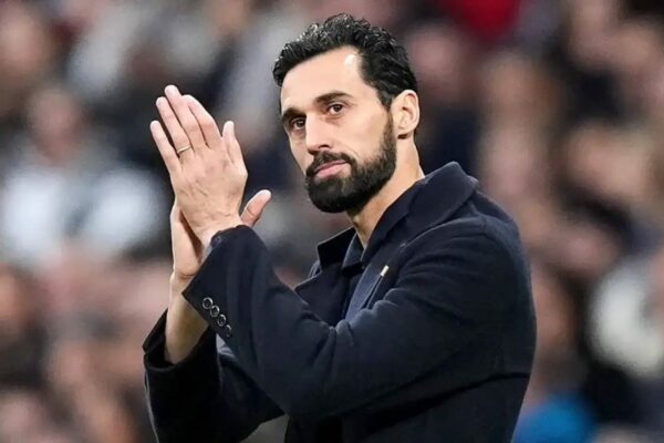 Álvaro Arbeloa deja de ser oficialmente el entrenador del Real Madrid
