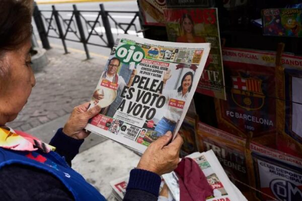 Keiko Fujimori reduce la ventaja de Roberto Sánchez a mínimos