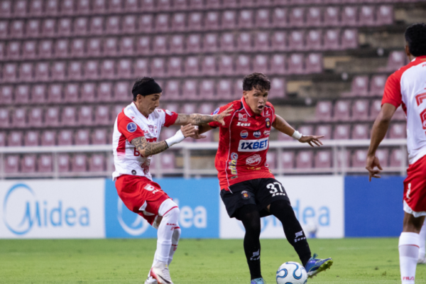 Caracas FC cae goleado y dice adiós a la Sudamericana