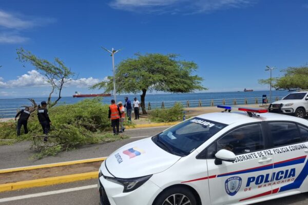 Alcaldía y Polimaracaibo ejecutan plan de contingencia ante intensas lluvias