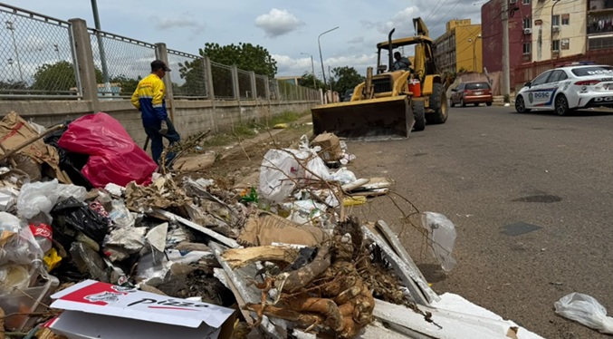 Bloques de Raúl Leoni y la “Doble Vía” fueron saneados por la Alcaldía de Maracaibo