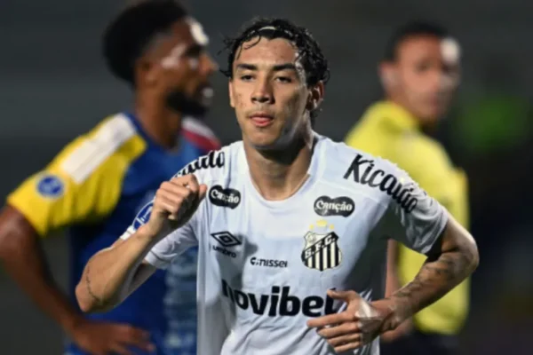 UCV FC sufre dura derrota frente a Santos en Valencia