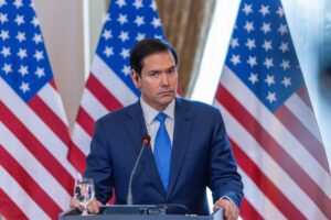 Marco Rubio anuncia ofensiva de EE.UU. para “desmantelar” la Corte Penal Internacional