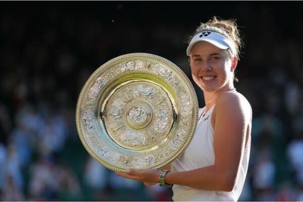 Linda Noskova conquista Wimbledon y gana el primer Grand Slam de su carrera