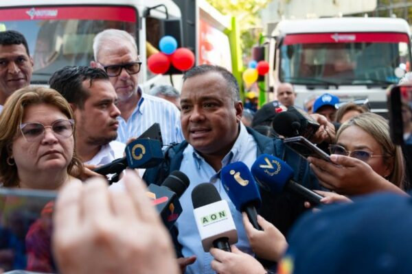 Maracaibo despliega 500 nuevos contenedores para optimizar aseo urbano