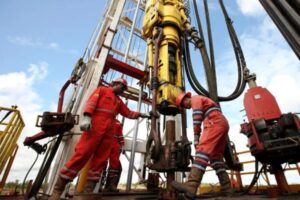 Exportaciones de petróleo venezolano hacia Estados Unidos suben 40% semanalmente