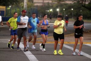 Alcaldía de Maracaibo fortalece la ciclovía con punto de hidratación y alianza deportiva