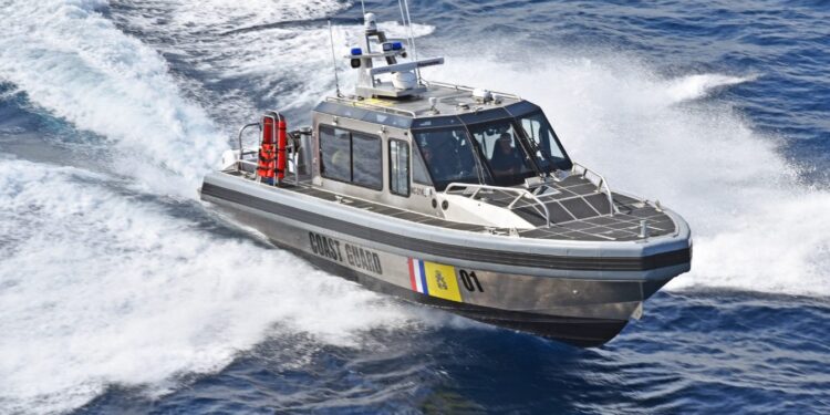 Guardia Costera intercepta lancha con droga y dos venezolanos