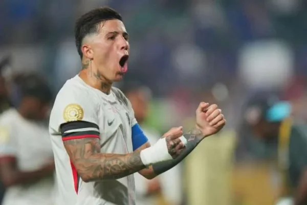 Enzo Fernández continuará en el Chelsea tras vencerse el plazo