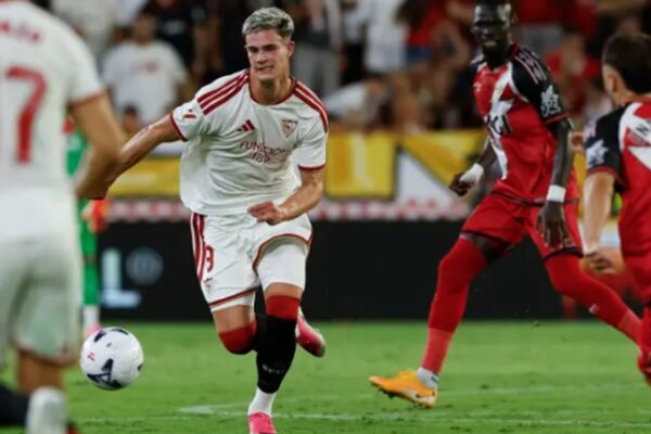 Sevilla remonta ante el Rayo Vallecano con dos penaltis en la segunda mitad