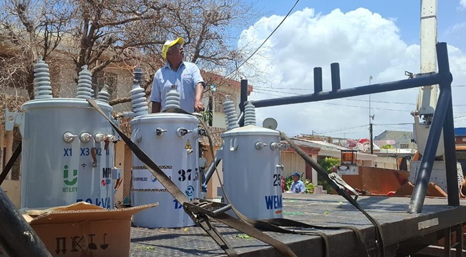 El plan Cayapa Eléctrico sigue activo! La Alcaldía de Maracaibo inició el segundo despliegue de instalación y sustitución de transformadores en las 18 parroquias de Maracaibo.