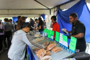 Bomberos de Maracaibo y sus familias recibieron atención integral con entrega de ayudas humanas
