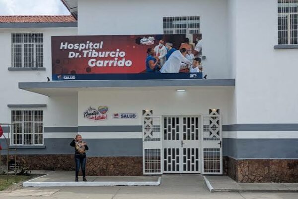 Autopsia aclara que niña en Chivacoa falleció por causa natural