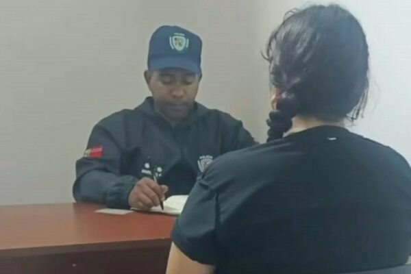 La detienen por muerte de su perro: se habría ahorcado para librarse de la correa