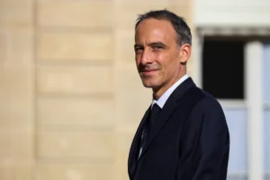 Raphaël Glucksmann gana las primarias socialistas para la presidencia francesa