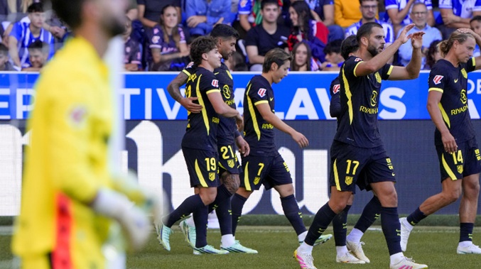 Atlético de Madrid vence 2-1 al Alavés con gol decisivo