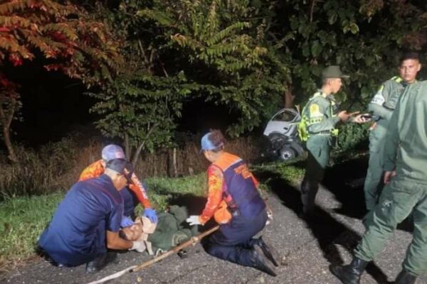 Seis personas fallecen en trágico accidente vehicular en Portuguesa