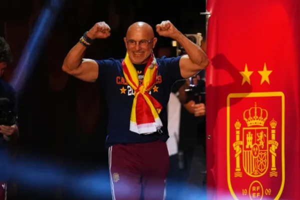 ​Luis de la Fuente elogia los equipos españoles en Champions