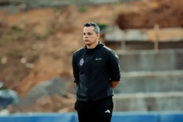 Mariano Rodríguez asume como nuevo director técnico del Deportivo La Guaira