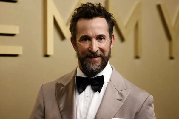 People elige al actor Noah Wyle como el hombre más sexy del mundo en 2026